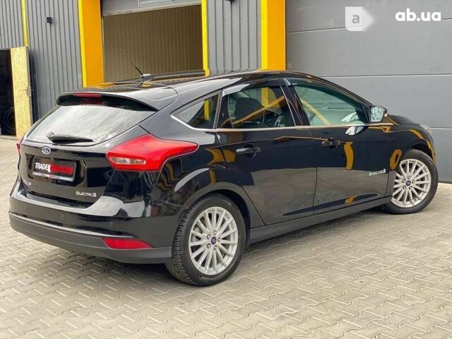 Форд Фокус 2016 в Киеве на Automoto.ua Форд Фокус, объемом двигателя 0 л и пробегом 63 тыс. км за 10000 $, фото 23 на Automoto.ua