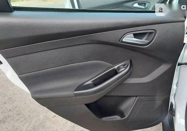 Форд Фокус 2016 в Николаеве на Automoto.ua Форд Фокус, объемом двигателя 2 л и пробегом 88 тыс. км за 9199 $, фото 27 на Automoto.ua