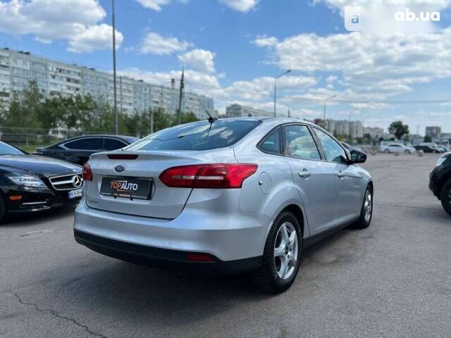 Форд Фокус, об'ємом двигуна 2 л та пробігом 99 тис. км за 10900 $, фото 6 на Automoto.ua