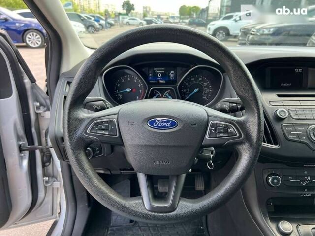 Форд Фокус, об'ємом двигуна 2 л та пробігом 99 тис. км за 10900 $, фото 20 на Automoto.ua