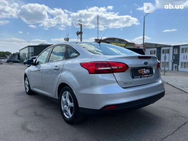 Форд Фокус, об'ємом двигуна 2 л та пробігом 99 тис. км за 10900 $, фото 8 на Automoto.ua