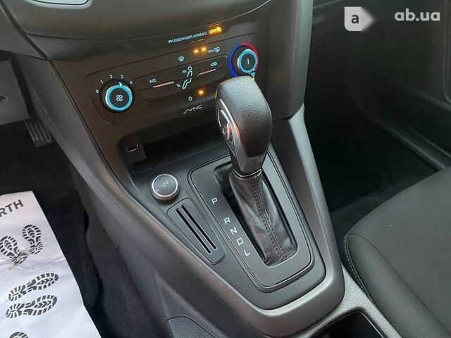 Форд Фокус, об'ємом двигуна 2 л та пробігом 90 тис. км за 9300 $, фото 11 на Automoto.ua