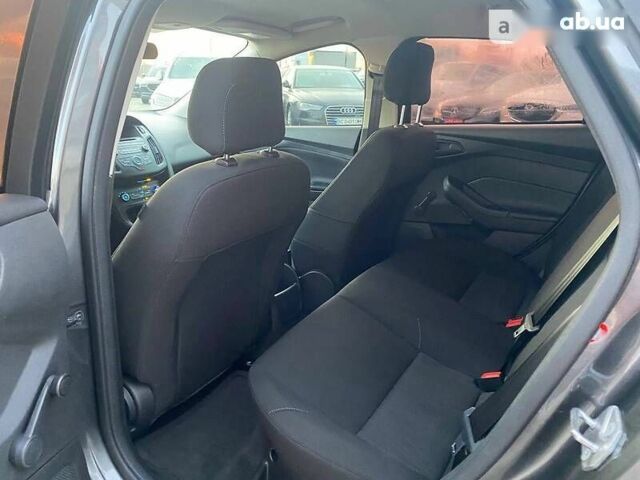Форд Фокус, об'ємом двигуна 2 л та пробігом 90 тис. км за 9300 $, фото 17 на Automoto.ua