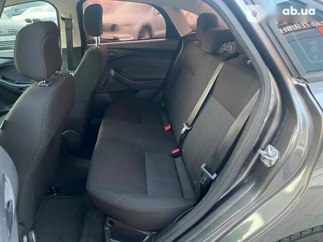 Форд Фокус, об'ємом двигуна 2 л та пробігом 90 тис. км за 9300 $, фото 16 на Automoto.ua