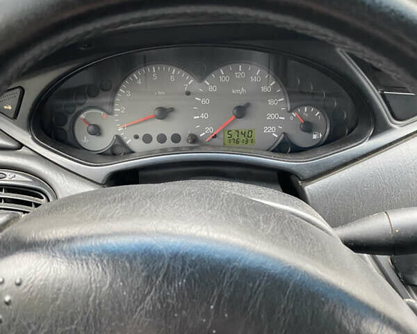 Форд Фокус, объемом двигателя 1.8 л и пробегом 176 тыс. км за 3100 $, фото 2 на Automoto.ua