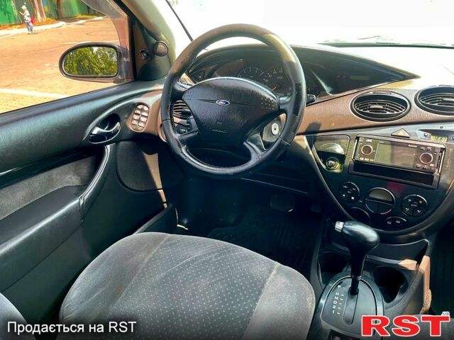 Форд Фокус, объемом двигателя 1.6 л и пробегом 262 тыс. км за 3200 $, фото 7 на Automoto.ua