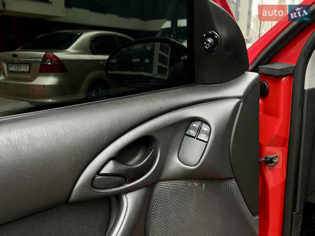 Форд Фокус, объемом двигателя 1.6 л и пробегом 199 тыс. км за 2950 $, фото 22 на Automoto.ua