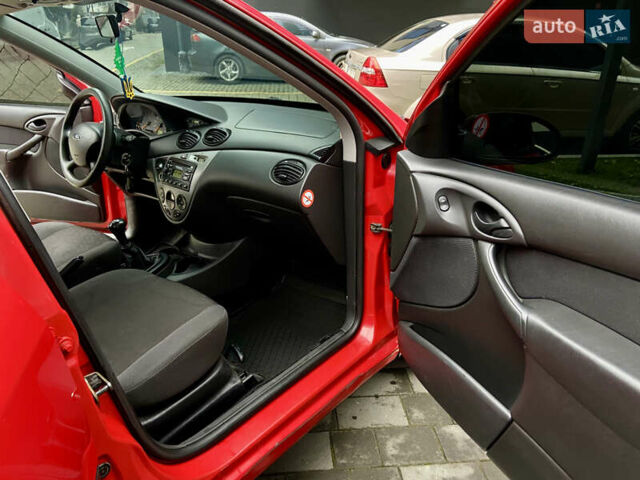 Форд Фокус, объемом двигателя 1.6 л и пробегом 199 тыс. км за 2950 $, фото 26 на Automoto.ua