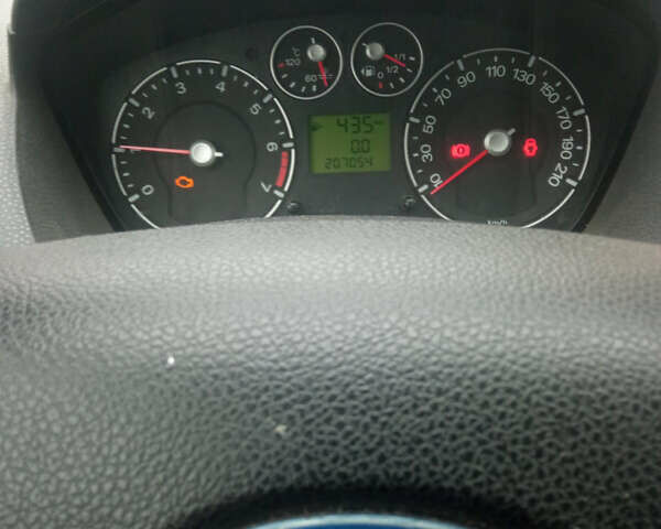 Форд Фокус, объемом двигателя 1.3 л и пробегом 207 тыс. км за 3500 $, фото 8 на Automoto.ua