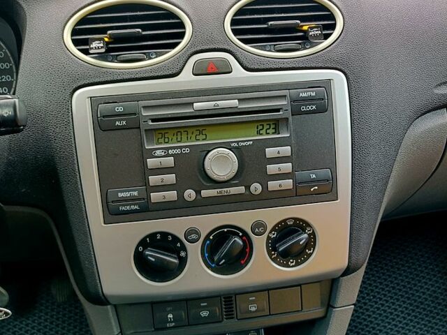 Форд Фокус, объемом двигателя 1.6 л и пробегом 215 тыс. км за 4700 $, фото 6 на Automoto.ua