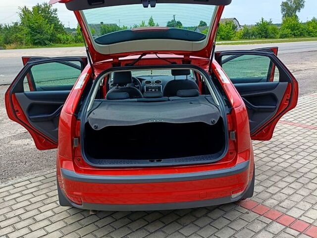 Форд Фокус, объемом двигателя 1.6 л и пробегом 215 тыс. км за 4700 $, фото 7 на Automoto.ua