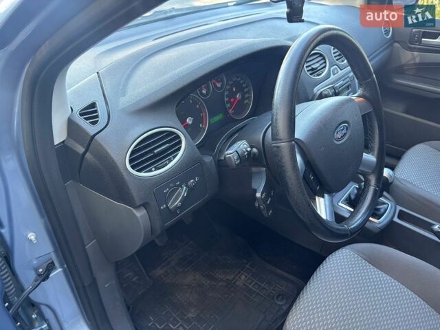 Форд Фокус, объемом двигателя 1.4 л и пробегом 154 тыс. км за 3450 $, фото 9 на Automoto.ua