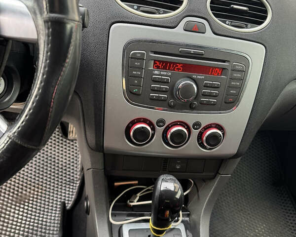 Форд Фокус, объемом двигателя 1.6 л и пробегом 225 тыс. км за 4950 $, фото 9 на Automoto.ua