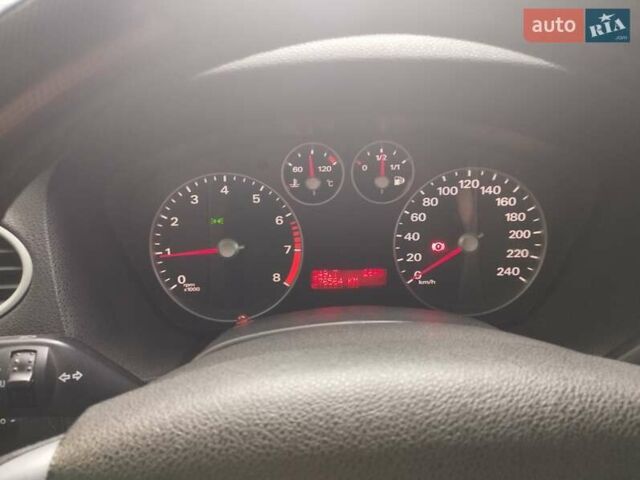 Форд Фокус, объемом двигателя 1.6 л и пробегом 277 тыс. км за 5800 $, фото 2 на Automoto.ua