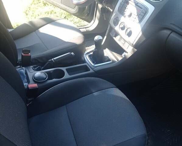 Форд Фокус, объемом двигателя 1.6 л и пробегом 450 тыс. км за 6500 $, фото 4 на Automoto.ua