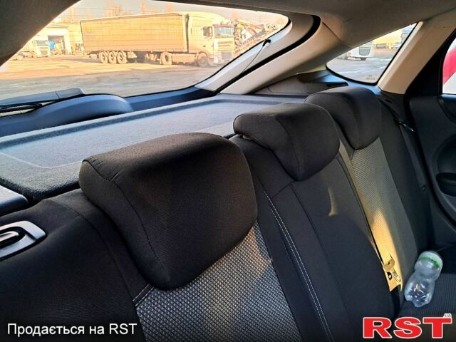 Форд Фокус, объемом двигателя 16 л и пробегом 215 тыс. км за 4500 $, фото 9 на Automoto.ua