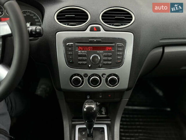 Форд Фокус, об'ємом двигуна 1.6 л та пробігом 237 тис. км за 5500 $, фото 22 на Automoto.ua