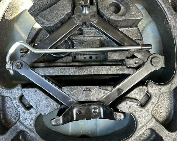 Форд Фокус, объемом двигателя 1.4 л и пробегом 286 тыс. км за 4500 $, фото 11 на Automoto.ua