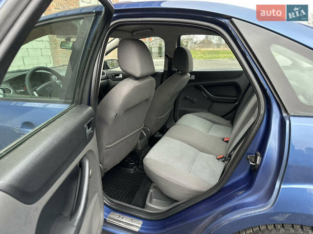 Форд Фокус, об'ємом двигуна 1.6 л та пробігом 237 тис. км за 5500 $, фото 24 на Automoto.ua