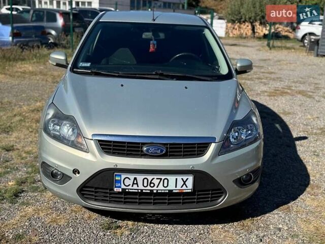 Форд Фокус, объемом двигателя 1.8 л и пробегом 277 тыс. км за 4500 $, фото 4 на Automoto.ua