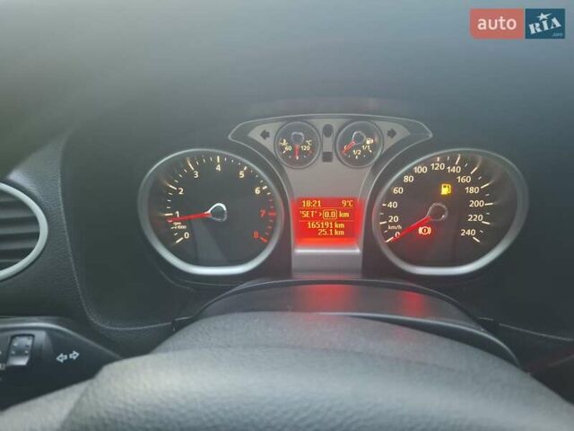 Форд Фокус, объемом двигателя 1.6 л и пробегом 165 тыс. км за 4800 $, фото 17 на Automoto.ua