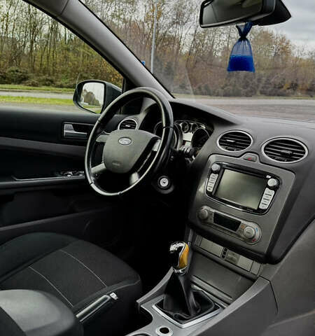 Форд Фокус, об'ємом двигуна 1.8 л та пробігом 336 тис. км за 5300 $, фото 7 на Automoto.ua