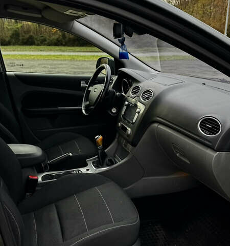 Форд Фокус, об'ємом двигуна 1.8 л та пробігом 336 тис. км за 5300 $, фото 5 на Automoto.ua