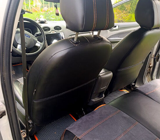 Форд Фокус, объемом двигателя 1.6 л и пробегом 168 тыс. км за 5400 $, фото 4 на Automoto.ua