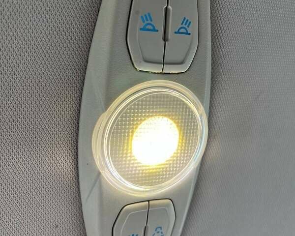 Форд Фокус, объемом двигателя 1.6 л и пробегом 200 тыс. км за 9000 $, фото 25 на Automoto.ua