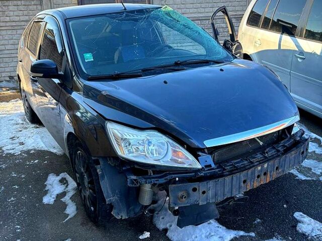 Форд Фокус, объемом двигателя 16 л и пробегом 0 тыс. км за 3700 $, фото 6 на Automoto.ua