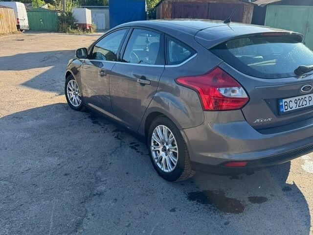 Форд Фокус, объемом двигателя 1.6 л и пробегом 250 тыс. км за 5500 $, фото 4 на Automoto.ua