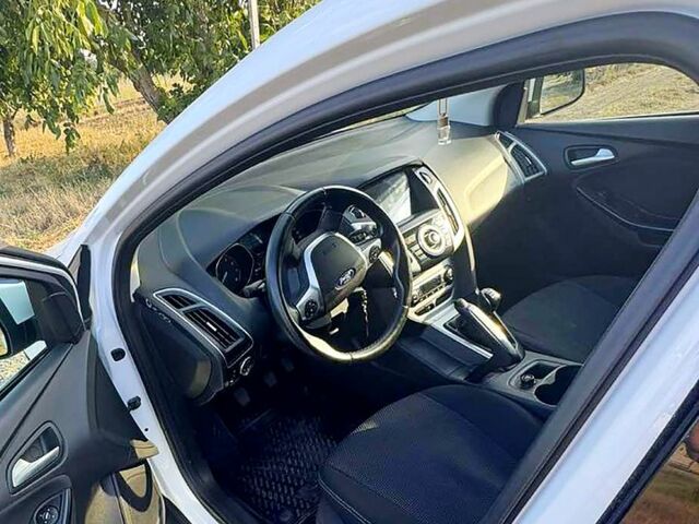 Форд Фокус, об'ємом двигуна 1.6 л та пробігом 198 тис. км за 6799 $, фото 8 на Automoto.ua
