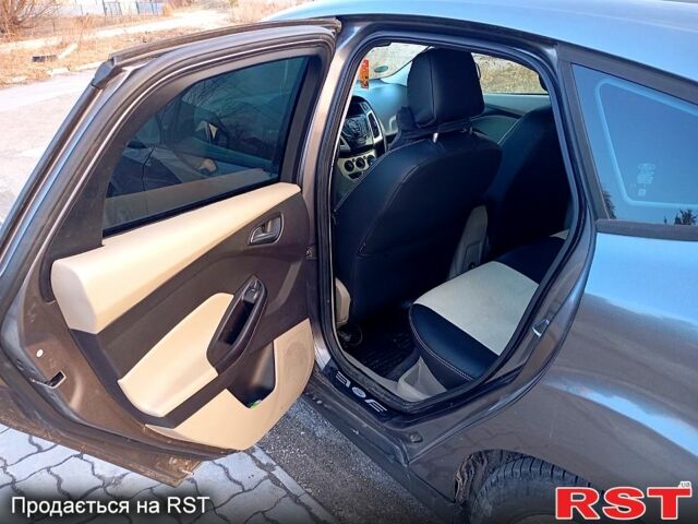 Форд Фокус, объемом двигателя 2 л и пробегом 153 тыс. км за 5000 $, фото 7 на Automoto.ua