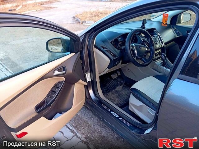 Форд Фокус, объемом двигателя 2 л и пробегом 153 тыс. км за 5000 $, фото 5 на Automoto.ua