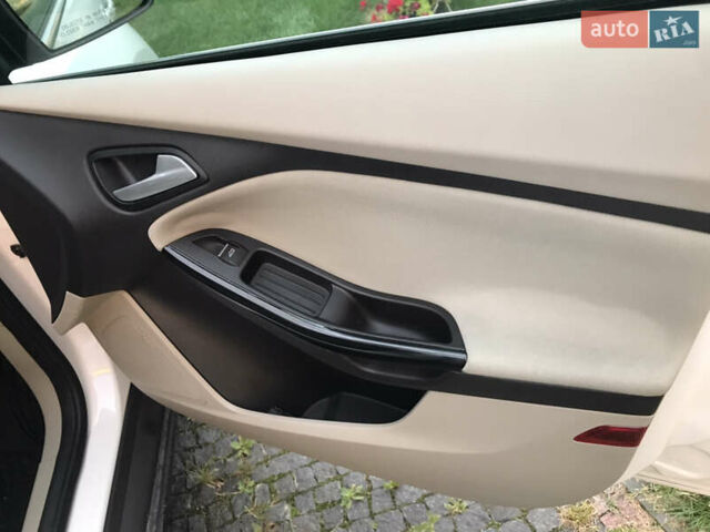 Форд Фокус, объемом двигателя 0 л и пробегом 99 тыс. км за 10300 $, фото 4 на Automoto.ua