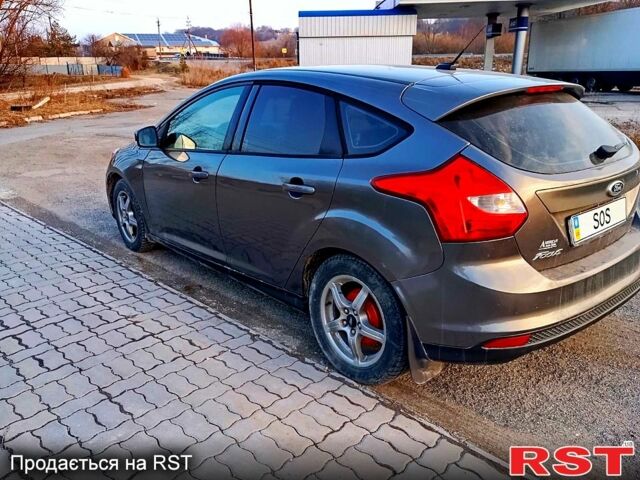Форд Фокус, объемом двигателя 2 л и пробегом 153 тыс. км за 5000 $, фото 4 на Automoto.ua