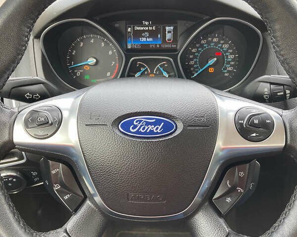 Форд Фокус, объемом двигателя 2 л и пробегом 135 тыс. км за 8100 $, фото 4 на Automoto.ua