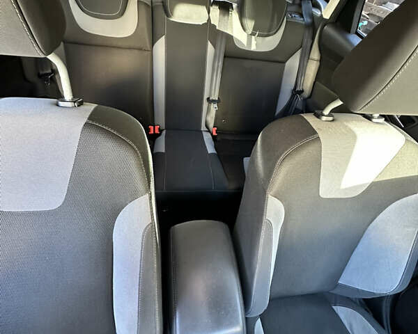 Форд Фокус, об'ємом двигуна 1 л та пробігом 153 тис. км за 6200 $, фото 21 на Automoto.ua