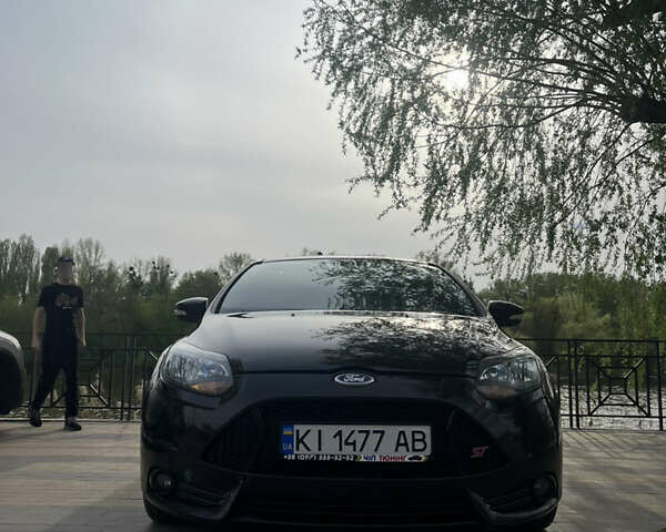 Форд Фокус, об'ємом двигуна 2 л та пробігом 181 тис. км за 9500 $, фото 2 на Automoto.ua