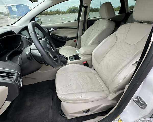 Форд Фокус, объемом двигателя 0 л и пробегом 65 тыс. км за 7900 $, фото 13 на Automoto.ua