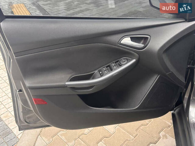 Форд Фокус, объемом двигателя 2 л и пробегом 205 тыс. км за 7900 $, фото 9 на Automoto.ua