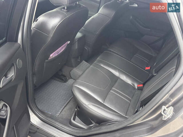 Форд Фокус, объемом двигателя 2 л и пробегом 205 тыс. км за 7900 $, фото 8 на Automoto.ua