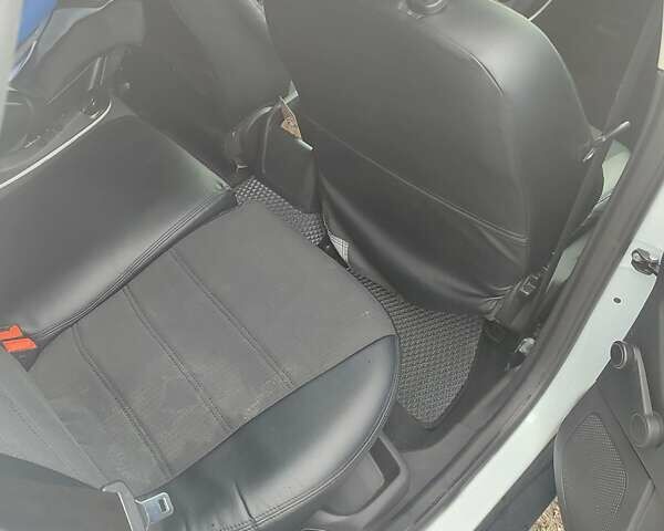 Форд Фокус, об'ємом двигуна 1 л та пробігом 290 тис. км за 6300 $, фото 7 на Automoto.ua