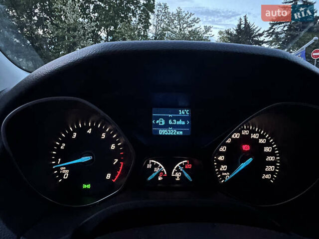 Форд Фокус, объемом двигателя 1 л и пробегом 103 тыс. км за 6239 $, фото 5 на Automoto.ua