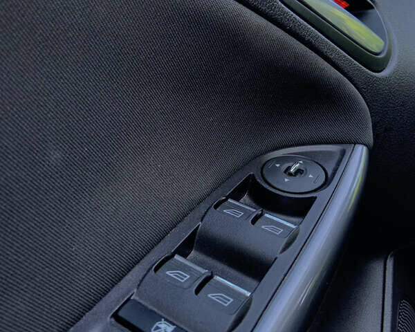 Форд Фокус, объемом двигателя 2 л и пробегом 157 тыс. км за 11500 $, фото 9 на Automoto.ua