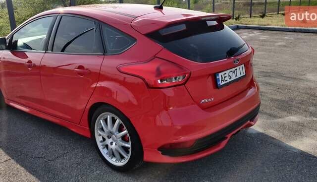 Форд Фокус, объемом двигателя 2 л и пробегом 124 тыс. км за 11498 $, фото 6 на Automoto.ua