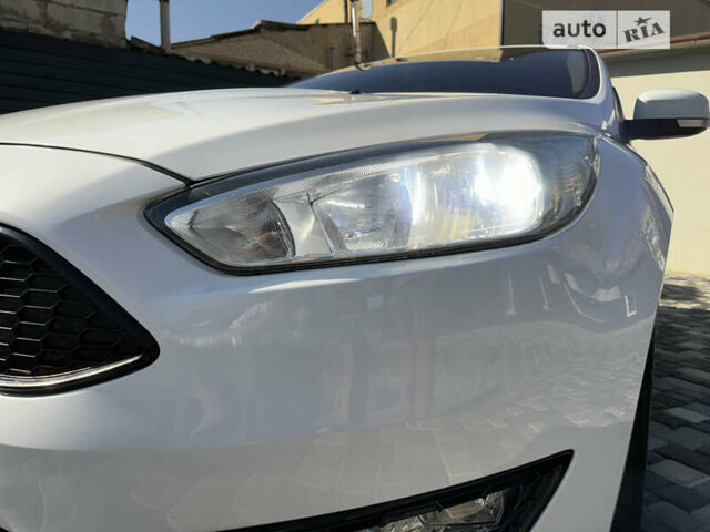 Форд Фокус, объемом двигателя 1.6 л и пробегом 84 тыс. км за 11300 $, фото 6 на Automoto.ua