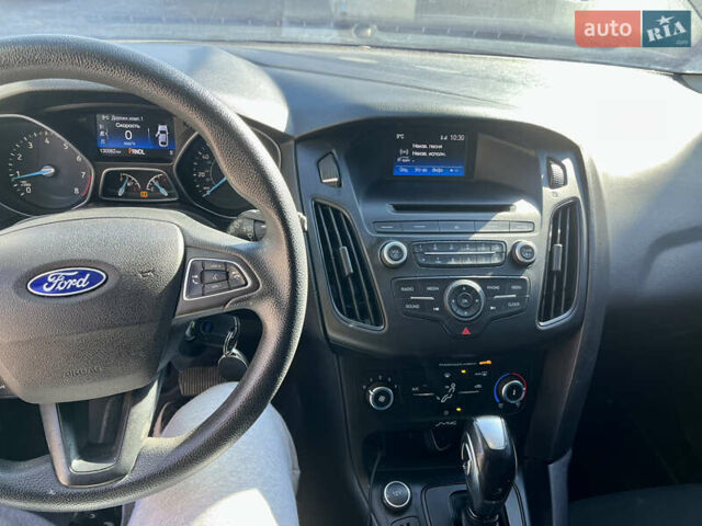 Форд Фокус, объемом двигателя 2 л и пробегом 130 тыс. км за 8200 $, фото 13 на Automoto.ua