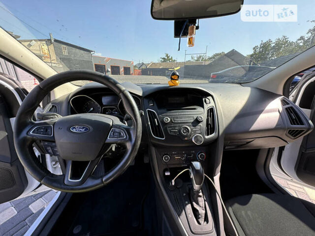 Форд Фокус, объемом двигателя 1.6 л и пробегом 84 тыс. км за 11300 $, фото 4 на Automoto.ua