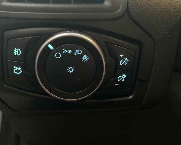 Форд Фокус, объемом двигателя 2 л и пробегом 116 тыс. км за 8500 $, фото 18 на Automoto.ua